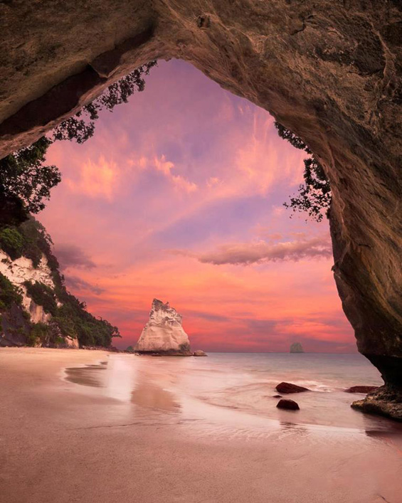 Cathedral-Cove-New-zealand